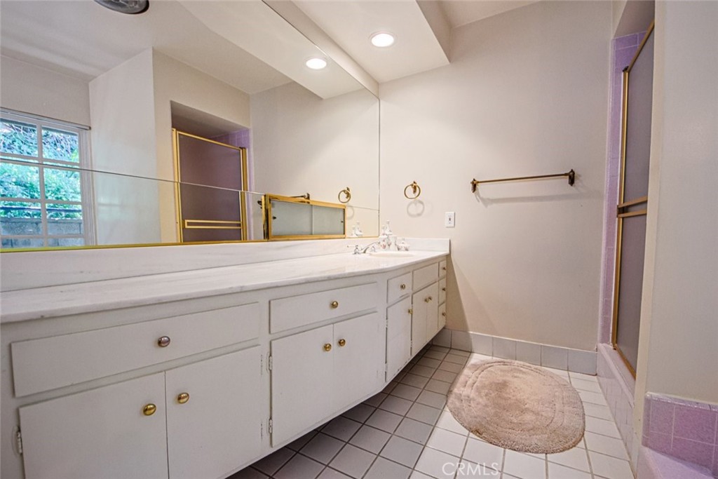 1801 Greenbriar Road Glendale, CA 91207 - Photo 23 of 75