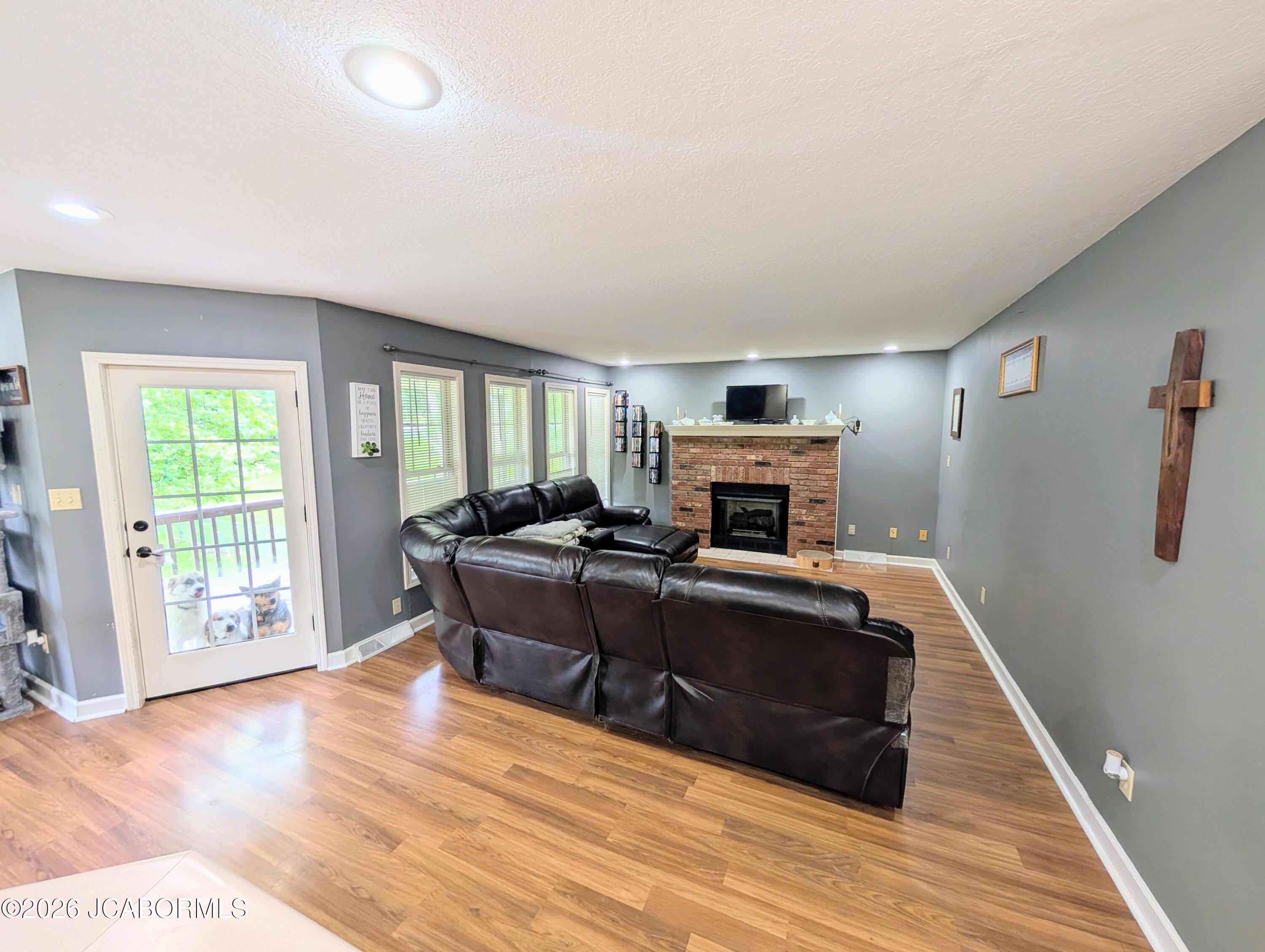 167 East Center Street Holts Summit, MO 65043 - Photo 11 of 54