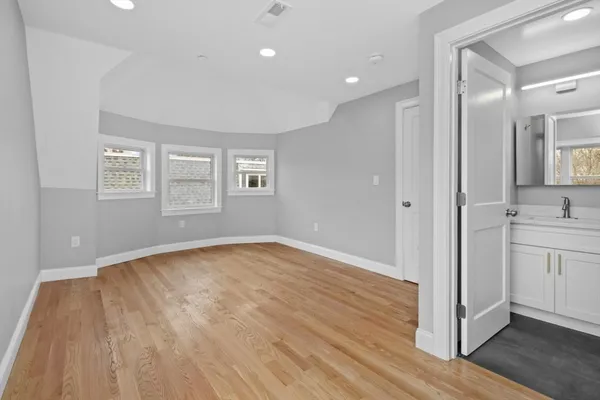 $3,149,000 | 66 Stanley Street, Boston, MA 02125