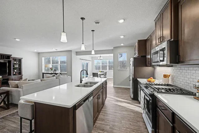 $474,777 | 19413 Crystal Terrace, Farmington, MN 55024