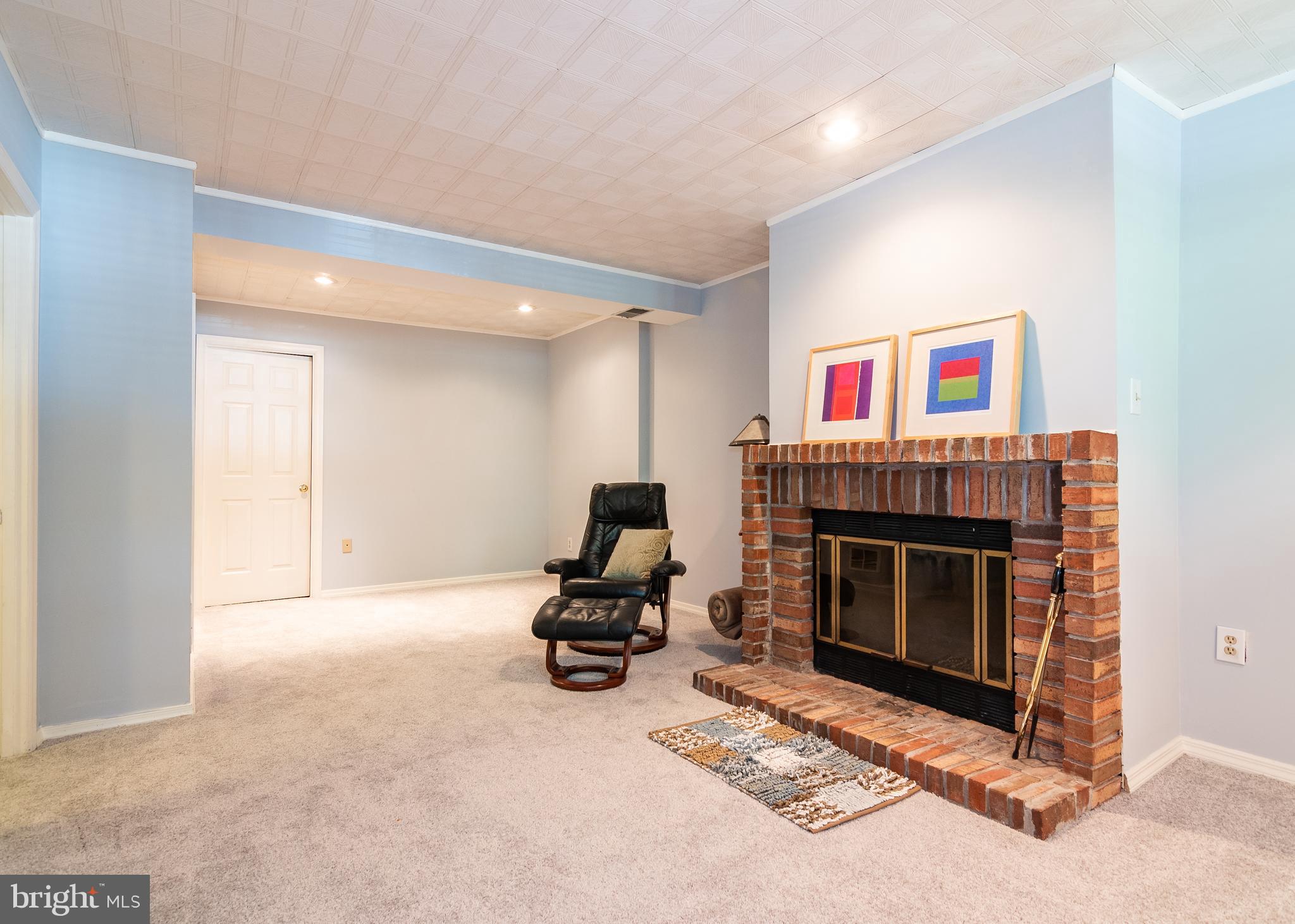 7477 Setting Sun Way Columbia, MD 21046 - Photo 22 of 30 Different angle of family room