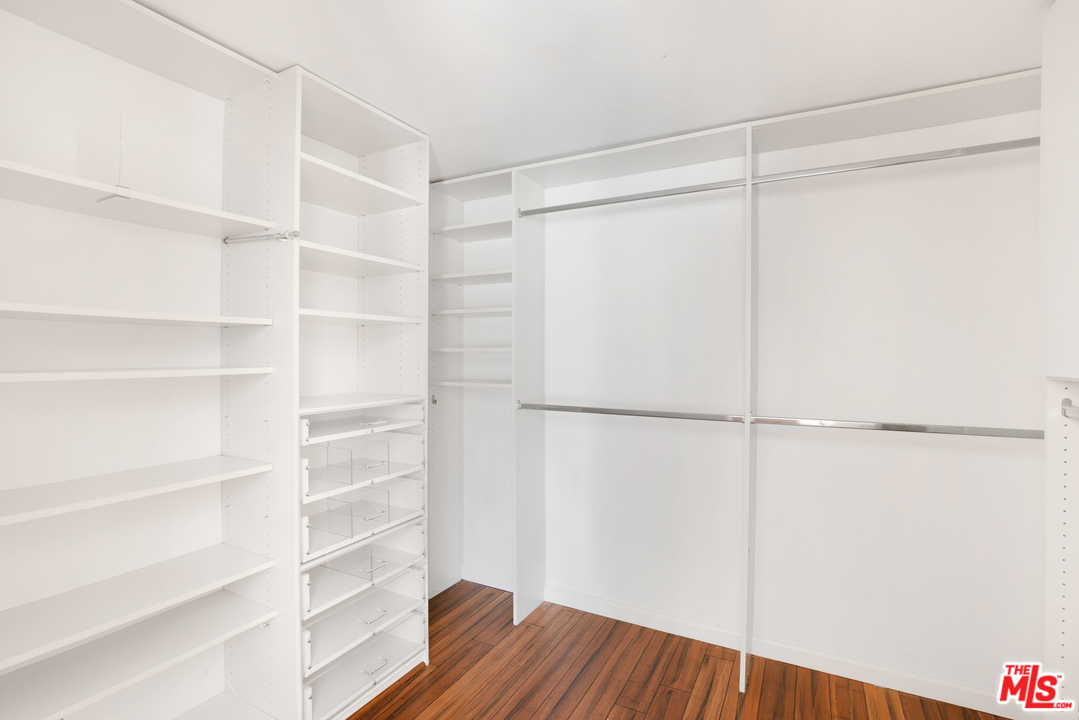 8180 Manitoba Street, Unit 124 Playa del Rey, CA 90293 - Photo 22 of 30