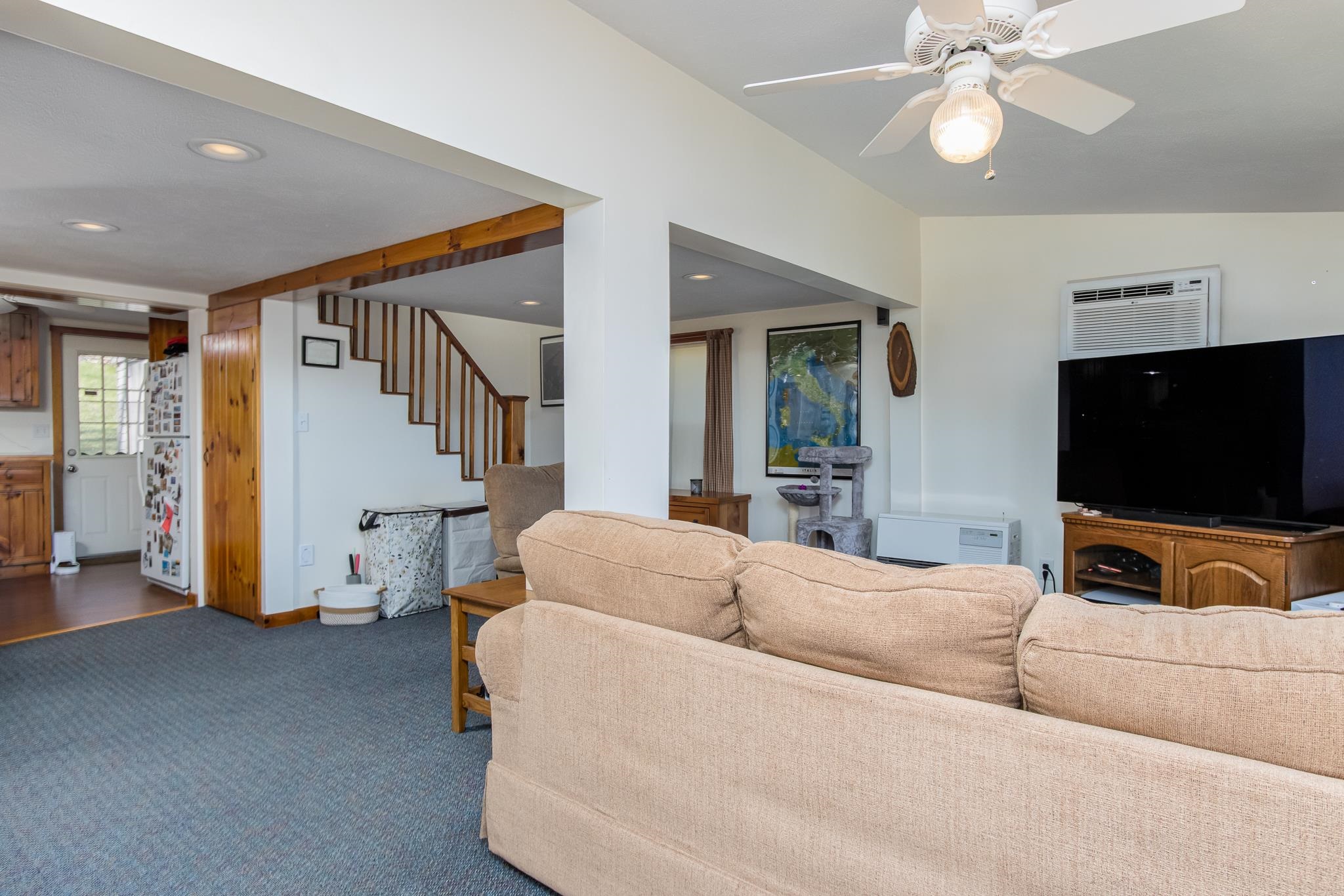134 Chases Grove Road Derry, NH 03038 - Photo 13 of 31