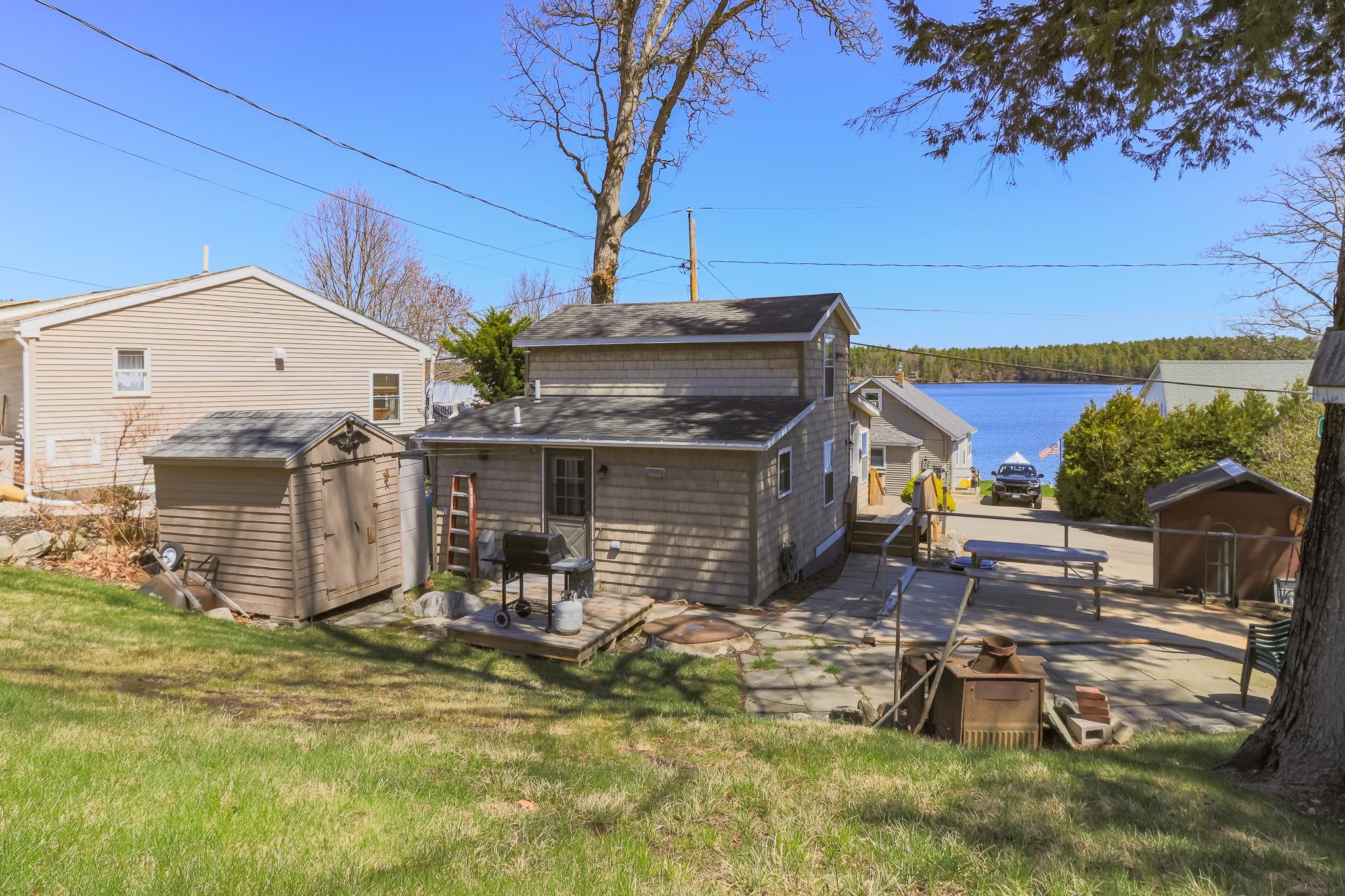 134 Chases Grove Road Derry, NH 03038 - Photo 29 of 31