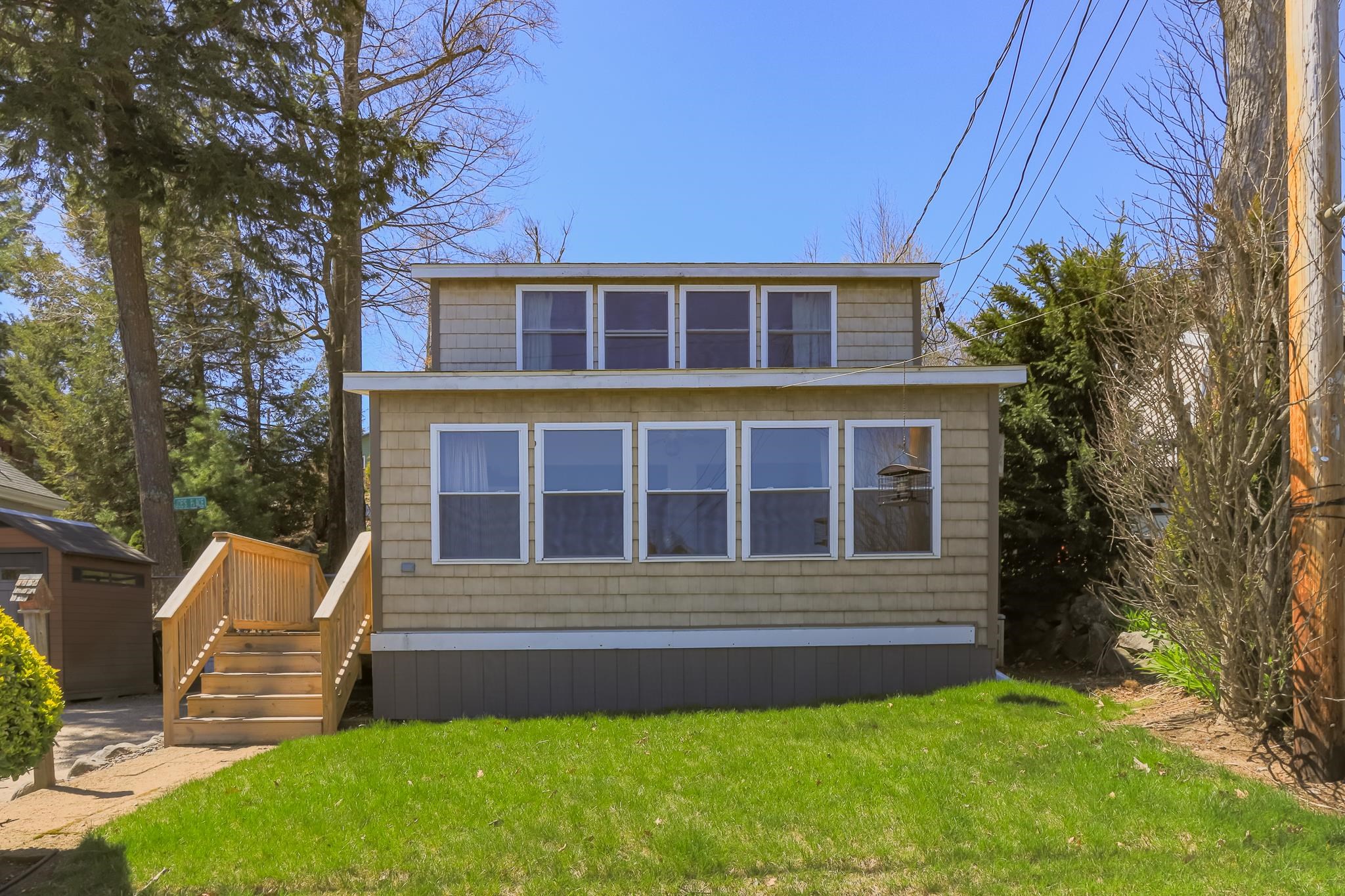 134 Chases Grove Road Derry, NH 03038 - Photo 3 of 31