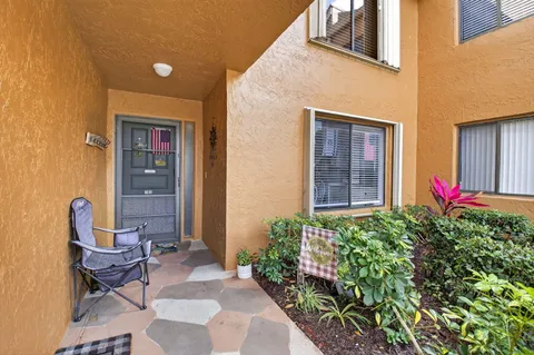 $275,000 | 11135 Green Lake Drive, Unit 102, Boynton Beach, FL 33437