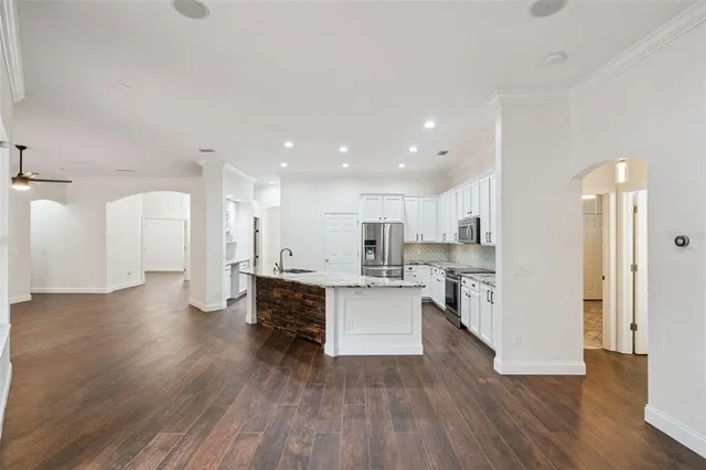 $625,000 | 833 Rock Creek Street, Apopka, FL 32712