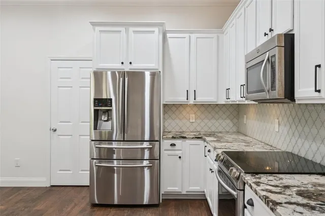 $625,000 | 833 Rock Creek Street, Apopka, FL 32712