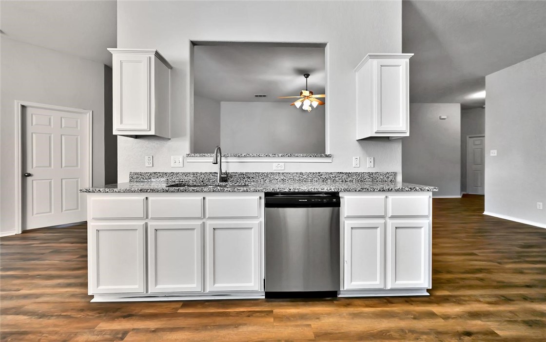 680 Apple Cross Court Robinson, TX 76706 - Photo 13 of 34
