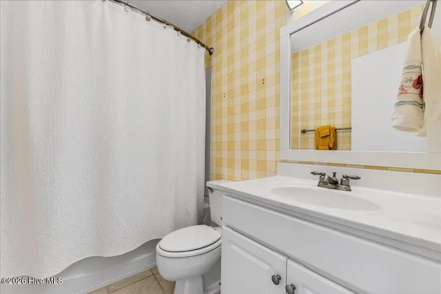 $600,000 | 35 Ocean Isle W Boulevard, Unit 1, Ocean Isle Beach, NC 28469