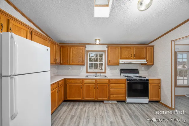 $225,000 | 9820 West 5 Point Highway, Bellevue, MI 49021