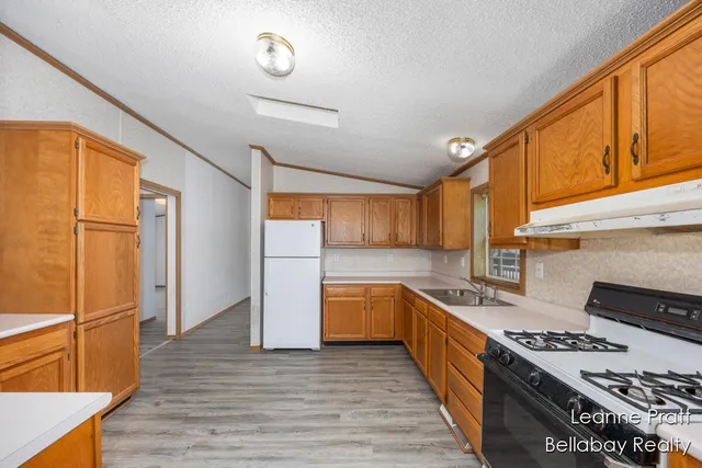 $225,000 | 9820 West 5 Point Highway, Bellevue, MI 49021