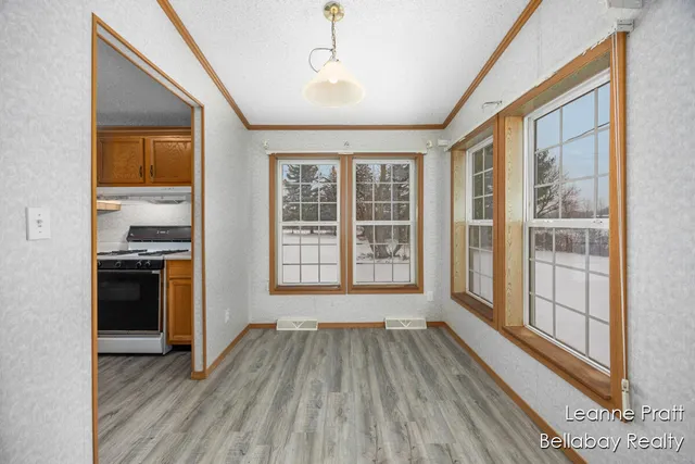 $225,000 | 9820 West 5 Point Highway, Bellevue, MI 49021