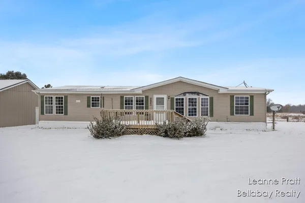 $187,000 | 9820 West 5 Point Highway, Bellevue, MI 49021