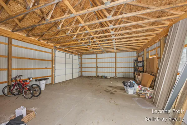 $187,000 | 9820 West 5 Point Highway, Bellevue, MI 49021