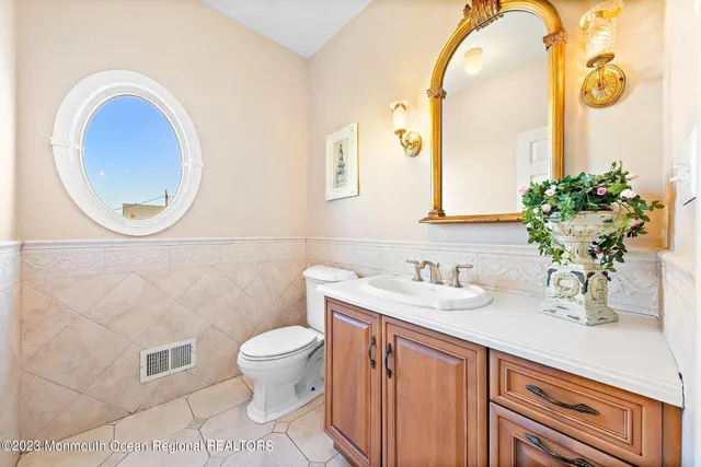 a view of an entryway