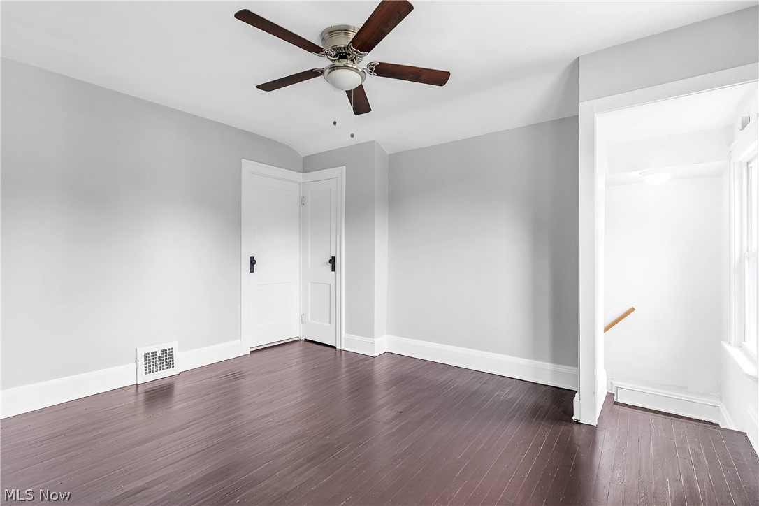 4002 Navahoe Road Cleveland Heights, OH 44121 - Photo 21 of 34