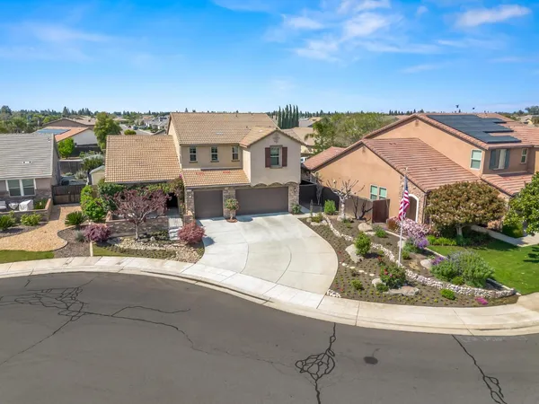 $740,000 | 1178 Blackwood Avenue, Clovis, CA 93619