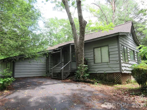 $204,000 | 31 Ford Ridge Lane, Columbus, NC 28722