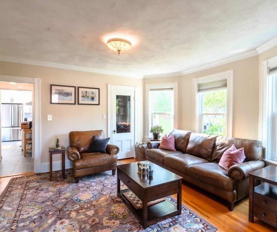 37 Chestnut Street Stoneham, MA 02180 - Photo 13 of 42 Gallery Image 13