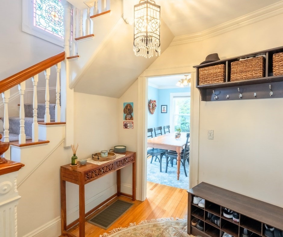 37 Chestnut Street Stoneham, MA 02180 - Photo 4 of 42 Gallery Image 4