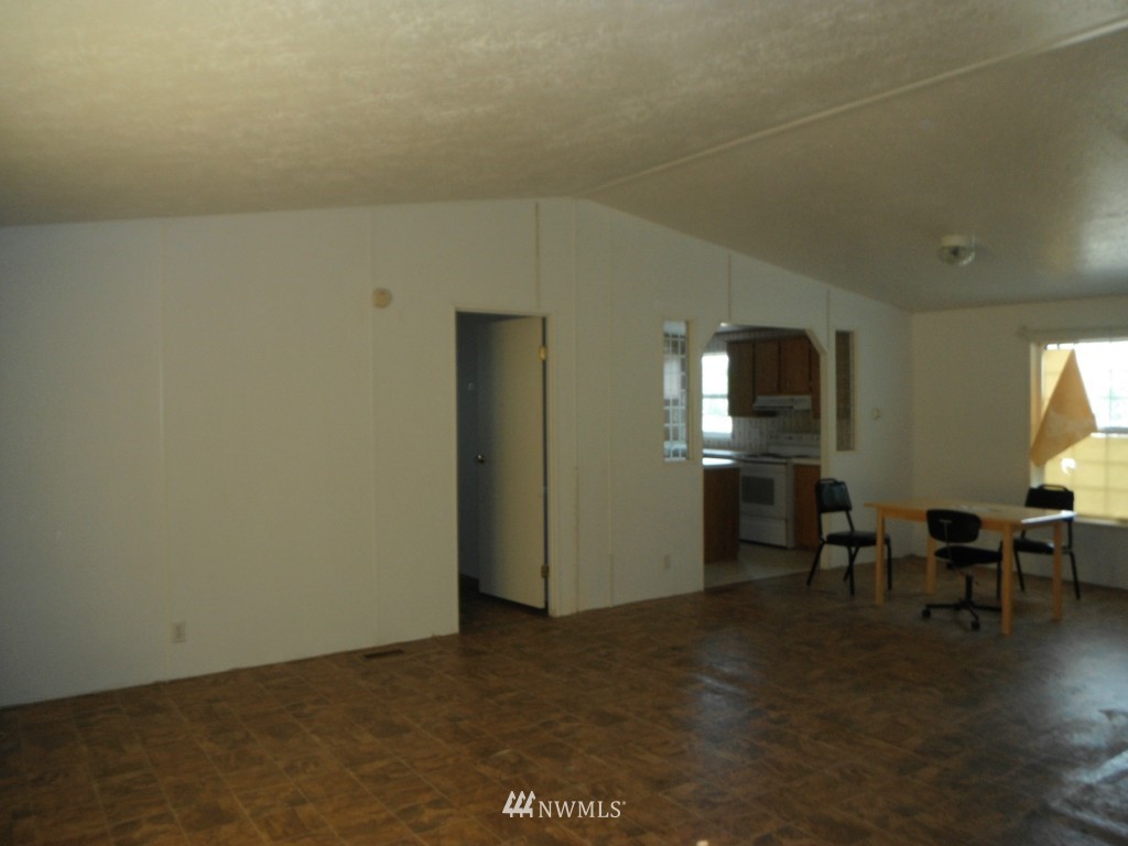 817 South Steele Road Othello, WA 99344 - Photo 3 of 12 Gallery Image 3