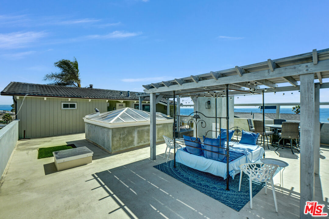 265 Redlands Street Playa del Rey, CA 90293 - Photo 18 of 50