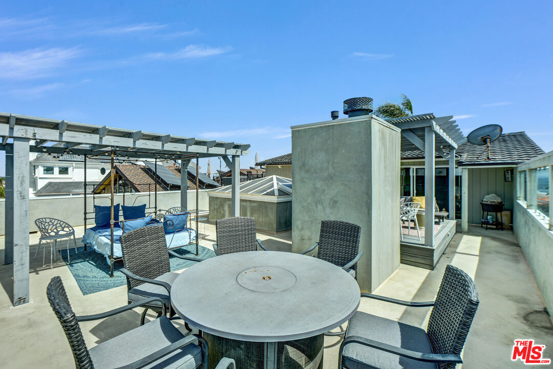 265 Redlands Street Playa del Rey, CA 90293 - Photo 20 of 50