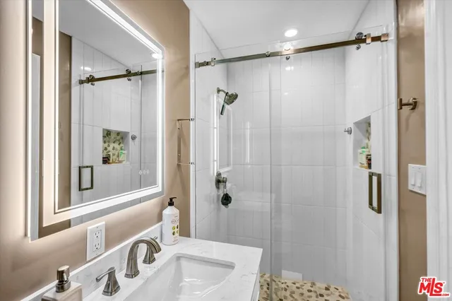 $4,449,999 | 265 Redlands Street, Playa del Rey, CA 90293