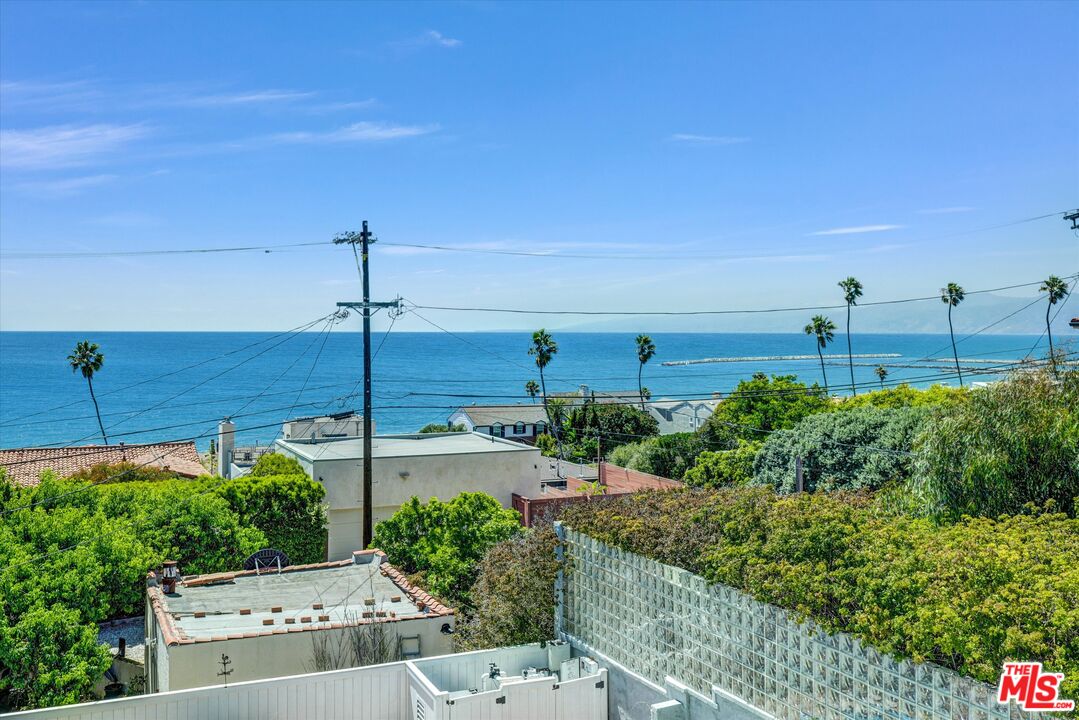 265 Redlands Street Playa del Rey, CA 90293 - Photo 30 of 50