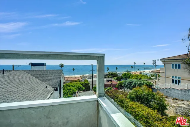$4,449,999 | 265 Redlands Street, Playa del Rey, CA 90293