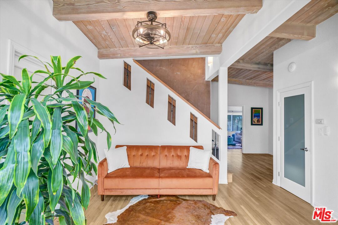 265 Redlands Street Playa del Rey, CA 90293 - Photo 6 of 50