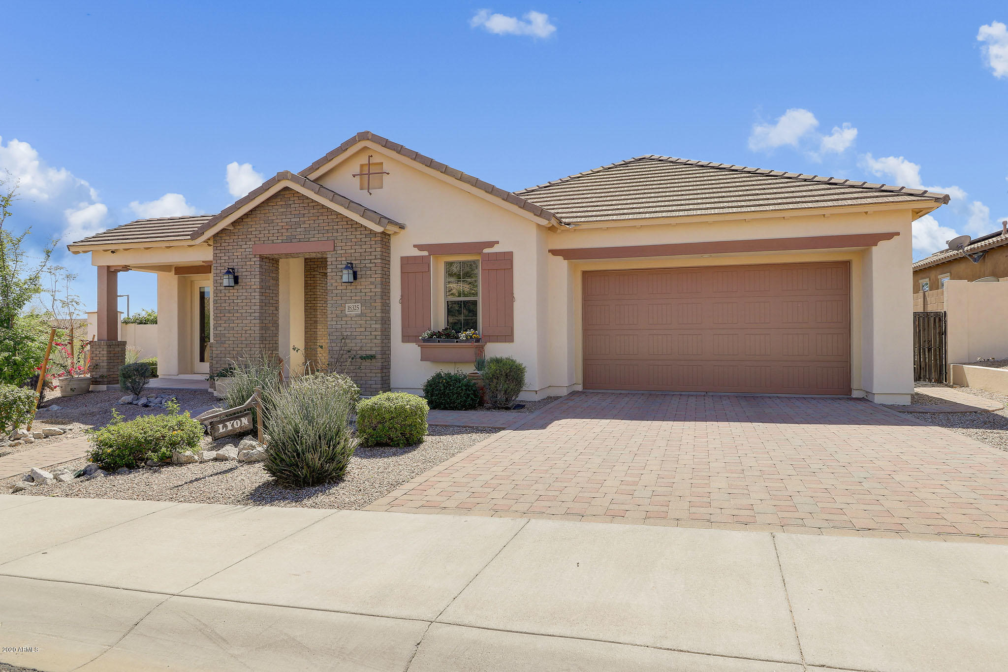 18325 West Desert Trumpet Road Goodyear, AZ 85338 - Photo 49 of 70 Pavered Driveway