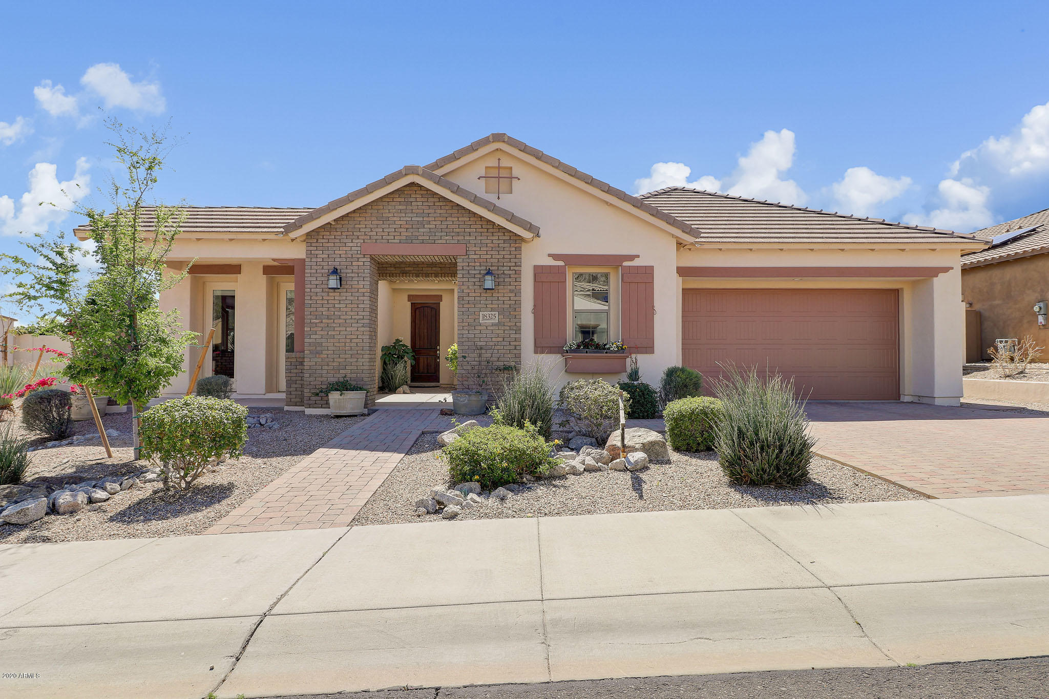 18325 West Desert Trumpet Road Goodyear, AZ 85338 - Photo 5 of 70 Welcome Home