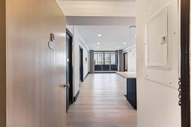 $2,750 | 14 Lockwood Drive, Unit 5L, Charleston, SC 29401