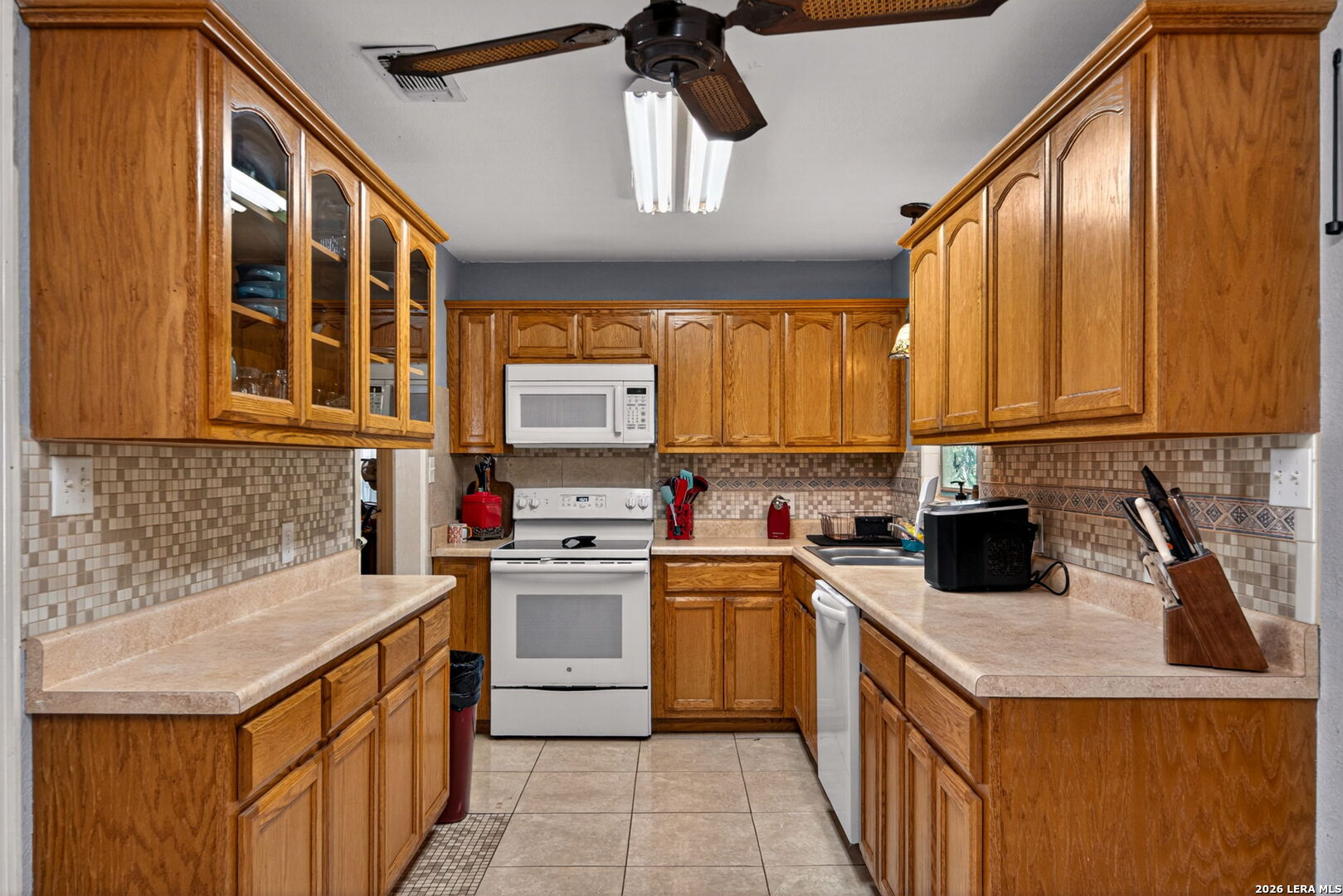 15505 Bradley Road Atascosa, TX 78002 - Photo 8 of 25 Gallery Image 8