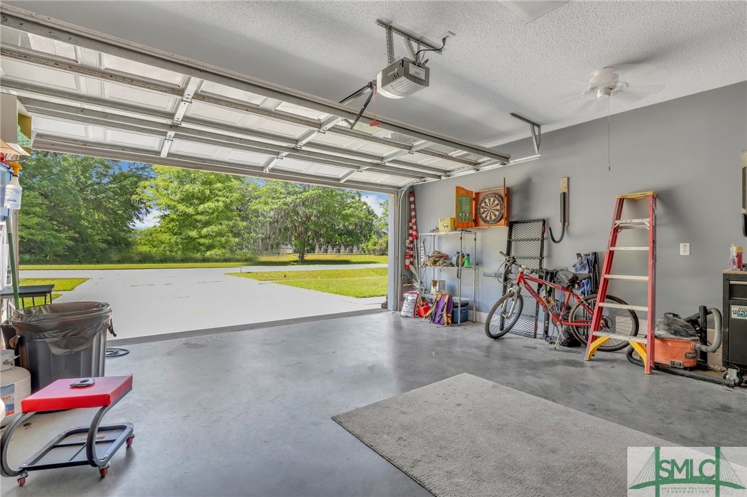 156 Burton Road Savannah, GA 31405 - Photo 27 of 28 Garage