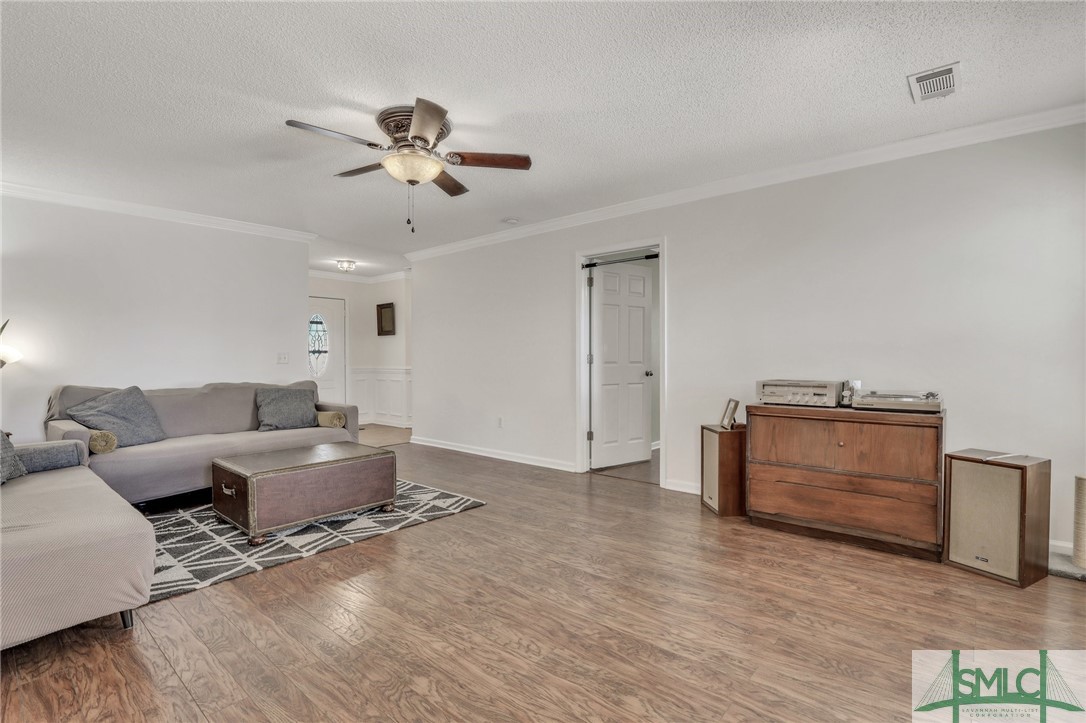 156 Burton Road Savannah, GA 31405 - Photo 5 of 28