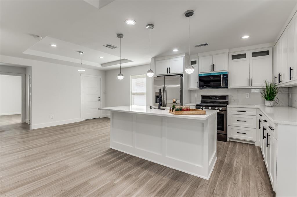 3702 Brandon Street Dallas, TX 75211 - Photo 12 of 25