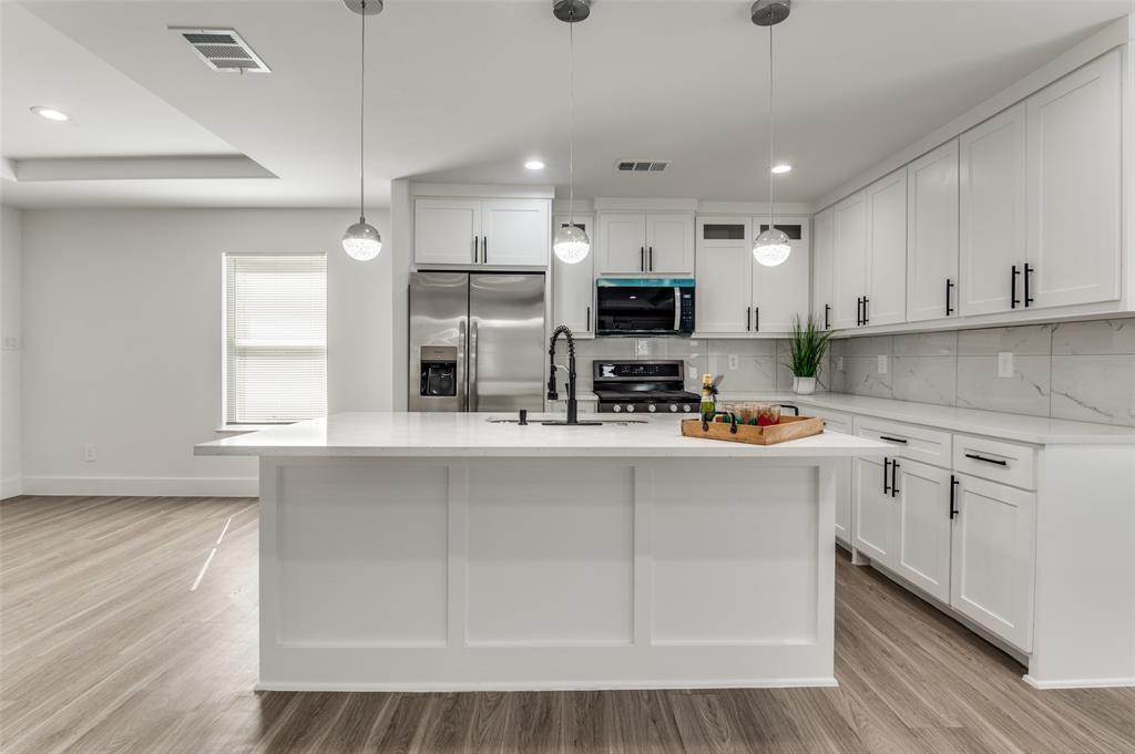 3702 Brandon Street Dallas, TX 75211 - Photo 13 of 25