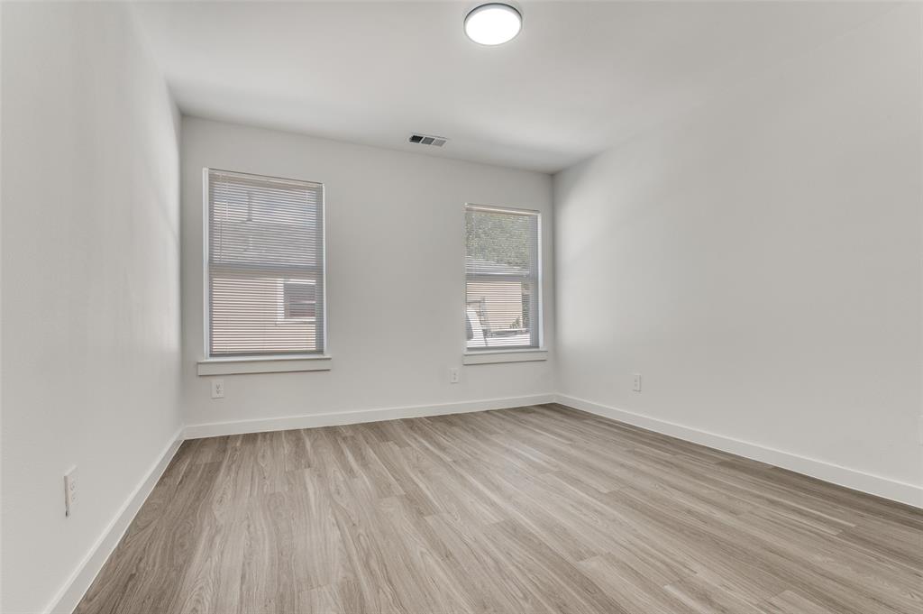 3702 Brandon Street Dallas, TX 75211 - Photo 16 of 25