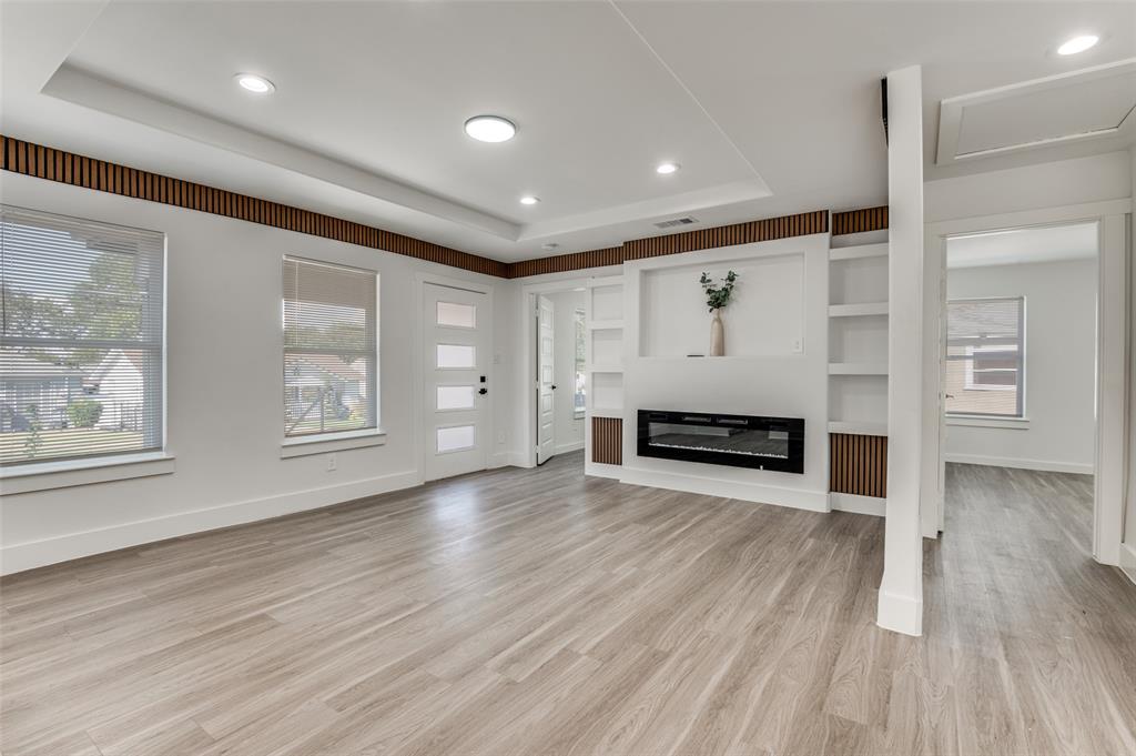 3702 Brandon Street Dallas, TX 75211 - Photo 4 of 25