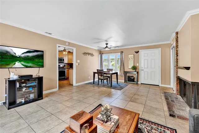 $670,000 | 1125 East 1st Street, Tustin, CA 92780