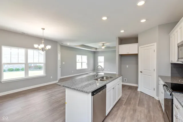 $299,900 | 2327 Saddle Drive, Shelbyville, IN 46176