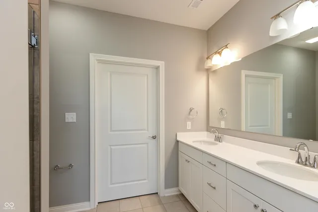 $299,900 | 2327 Saddle Drive, Shelbyville, IN 46176