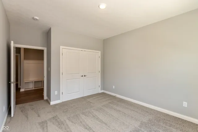 $299,900 | 2327 Saddle Drive, Shelbyville, IN 46176