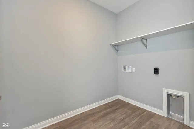 $299,900 | 2327 Saddle Drive, Shelbyville, IN 46176