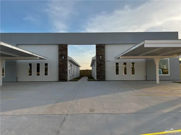 $1,300 | 5601 Ozark Avenue, Unit 4, Mission, TX 78573