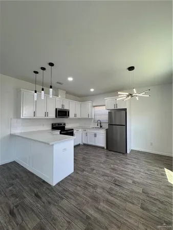 $1,300 | 5601 Ozark Avenue, Unit 4, Mission, TX 78573