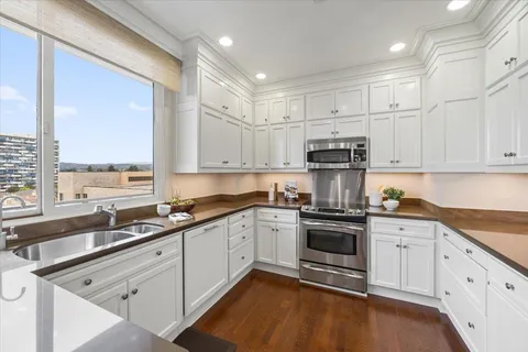 $3,000,000 | 20 West 3rd Avenue, Unit 601, San Mateo, CA 94402